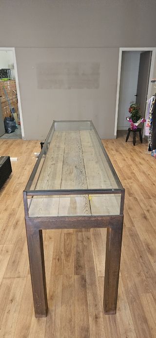 Vitrina expositora madera metal