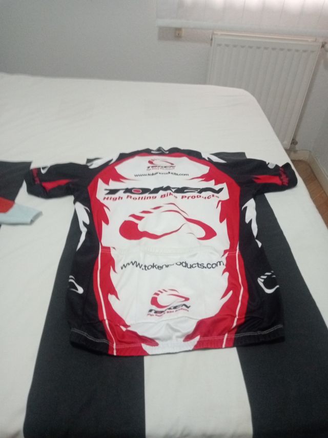 Dos Maillot ciclismo Santini y Token talla S