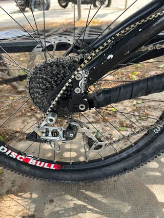 Bicicleta Downhill Devinci