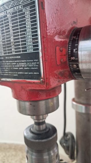 Taladro de banco antiguo