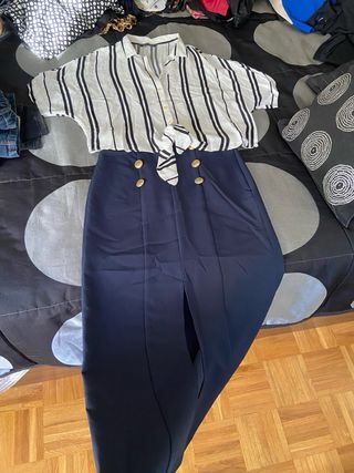 Falda midi azul - Estilo marinero
