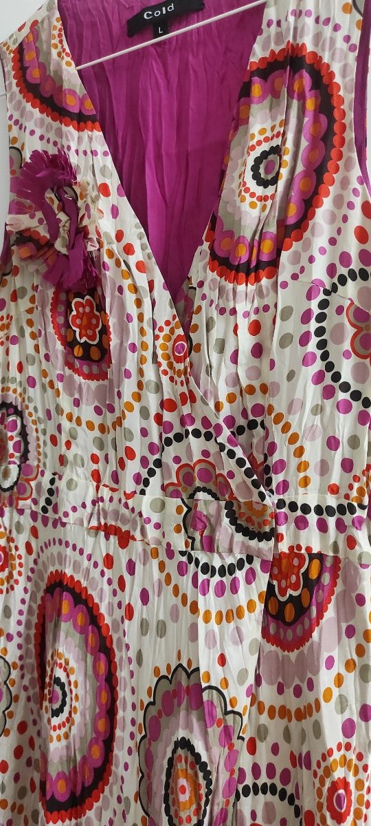 Vestido midi satinado estampado