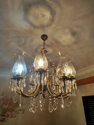Lampara 10 brazos de bronce y focos cristal tallad