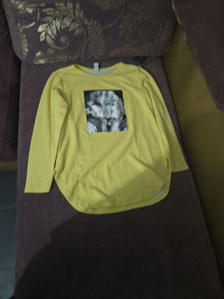 Camiseta amarilla niña