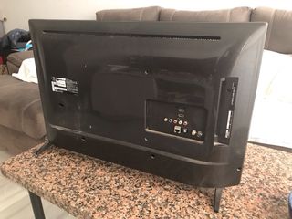 TV LG 32" - Pantalla Plana