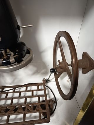 Máquina coser Wertheim antigua