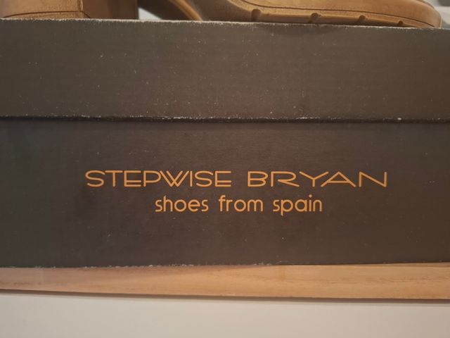 Sandalias Bryan tacón