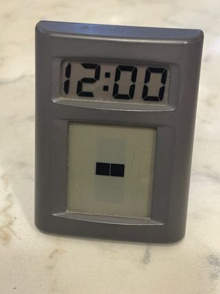 Orologio digitale da scrivania