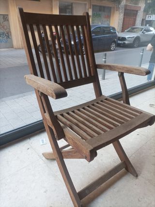 2 Sillas plegables de madera