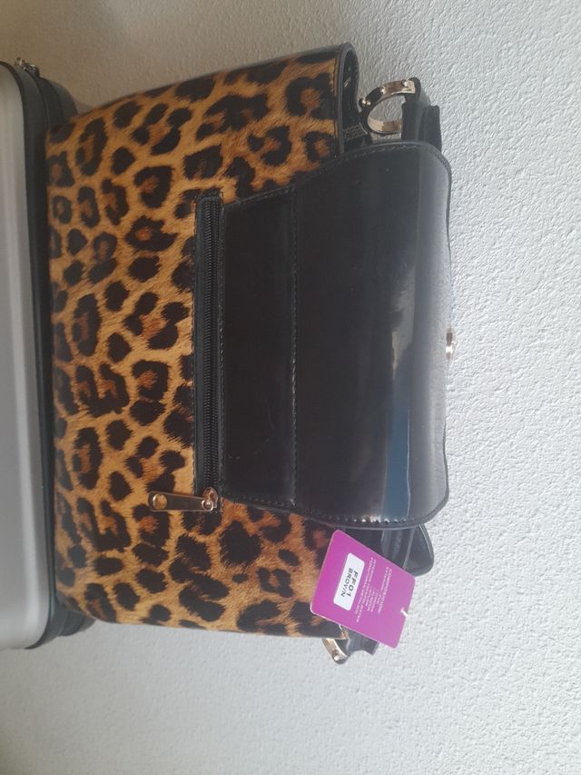 Bolso acharolado leopardo