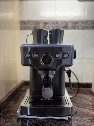Cafetera Cecotec - Gris Plata