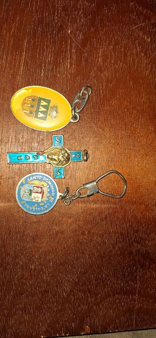 3 llaveros religiosos antiguos