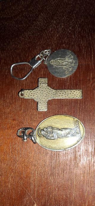 3 llaveros religiosos antiguos