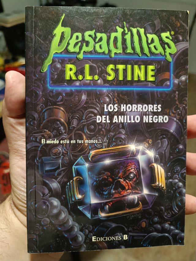 Los horrores del anillo negro
