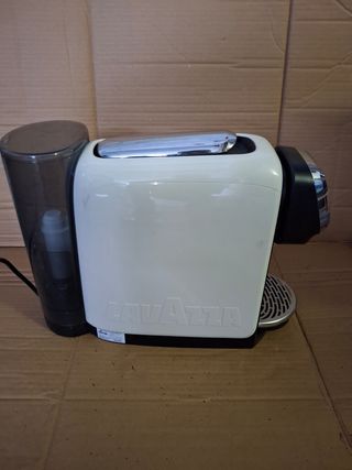 Lavazza A Modo Mio in Black per pezzi di ricambi