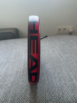 Pala padel Head Graphene XT Typhoon
