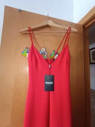 Vestido rojo Missguided fiesta