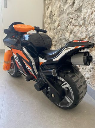 Moto eléctrica niño
