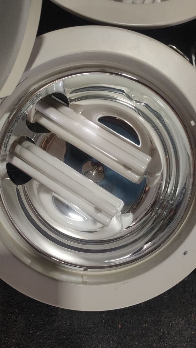 6 Focos bajo consumo + 6 Reactores