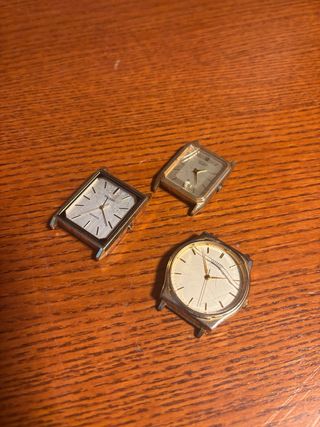 3 Relojes Citizen dorados y plateados