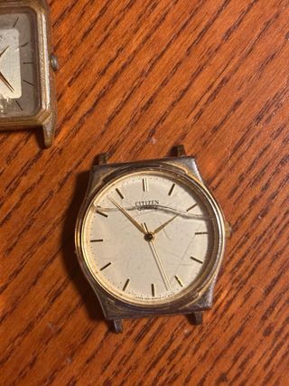 3 Relojes Citizen dorados y plateados
