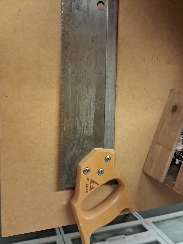 Sierra Bellota para madera