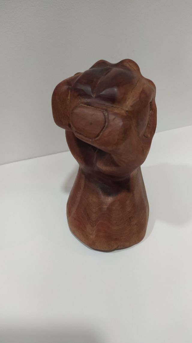 Scultura Mano Legno