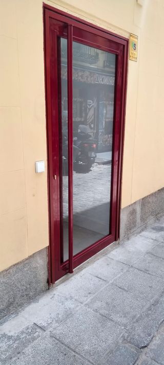 Puerta hierro