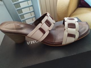 Sandalias piel beige-marrón