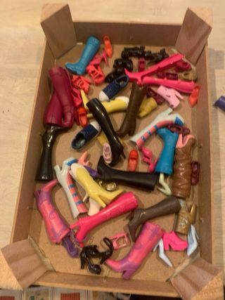 Scarpe bambole Bratz - monster-barbie