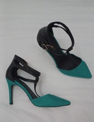 Zapatos tacón aguja 