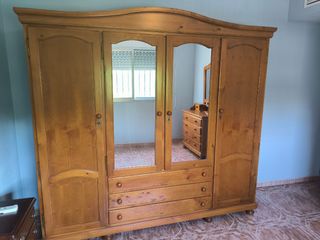 Dormitorio madera maciza