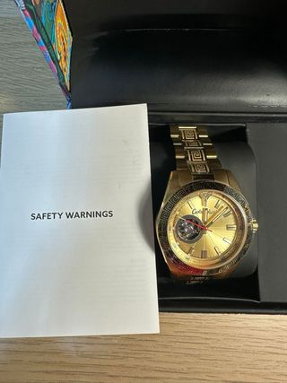 Reloj Carlo Colucci dorado