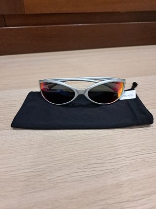 Gafas ARNETTE rojas y plateadas