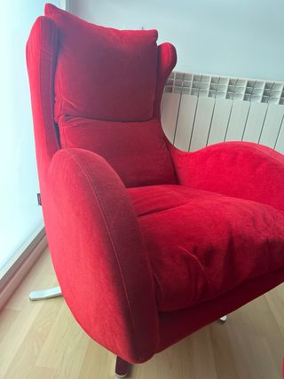 Sillón Fama rojo reclinable + reposapiés