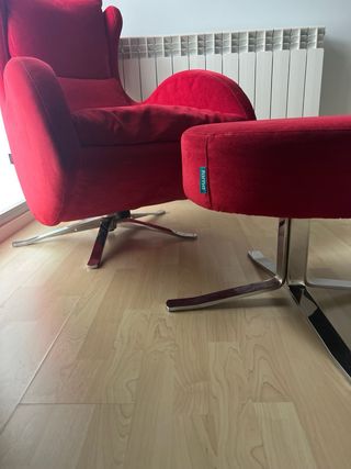 Sillón Fama rojo reclinable + reposapiés