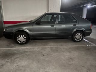 Renault 19