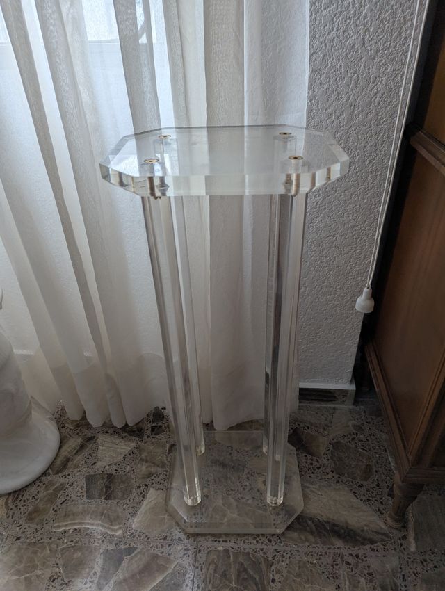 Soporte acrílico transparente