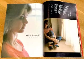 Olivia Newton-John. Revista de fotos 1977