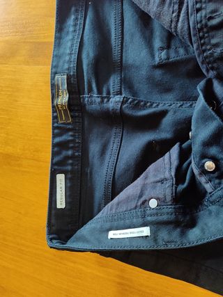 Pantalón vaquero corto negro