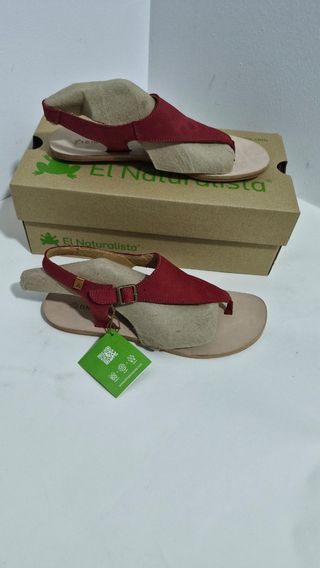 Sandalias rojas El Naturalista