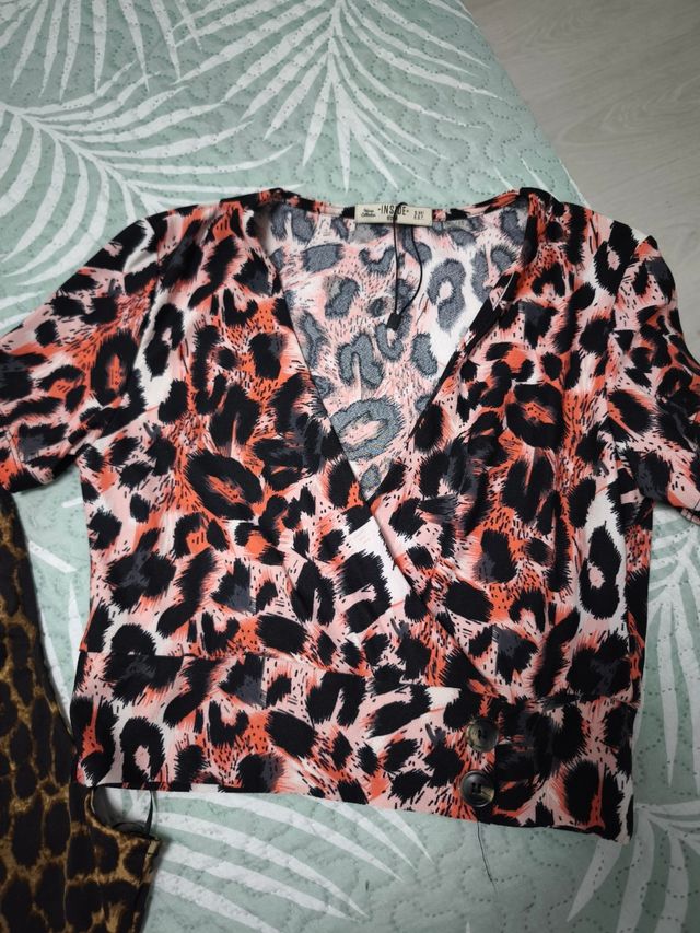 Tops estampados leopardo