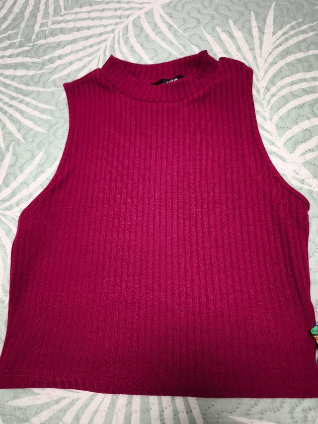 2 Tops - Rojo y Flores - Talla S