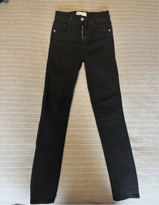 Vaqueros Zara negros slim fit