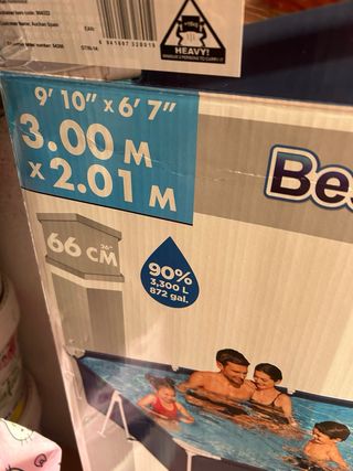 piscina no tiene ni un año que la compre