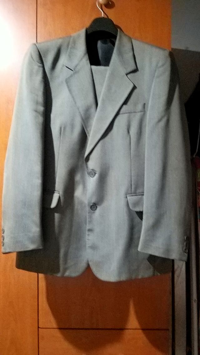 TRAJE CABALLERO GRIS VERDOSO