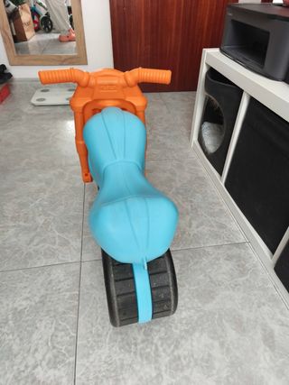 Moto Correpasillos Bluey