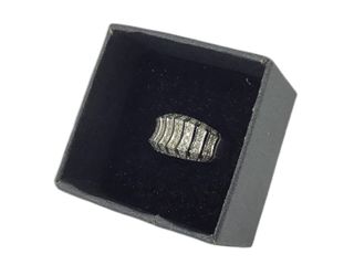 anillo oro 18k con piedra con diamante