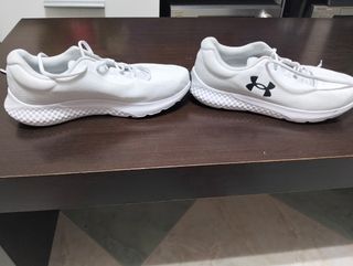 Zapatillas Under Armour blancas