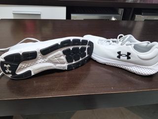 Zapatillas Under Armour blancas
